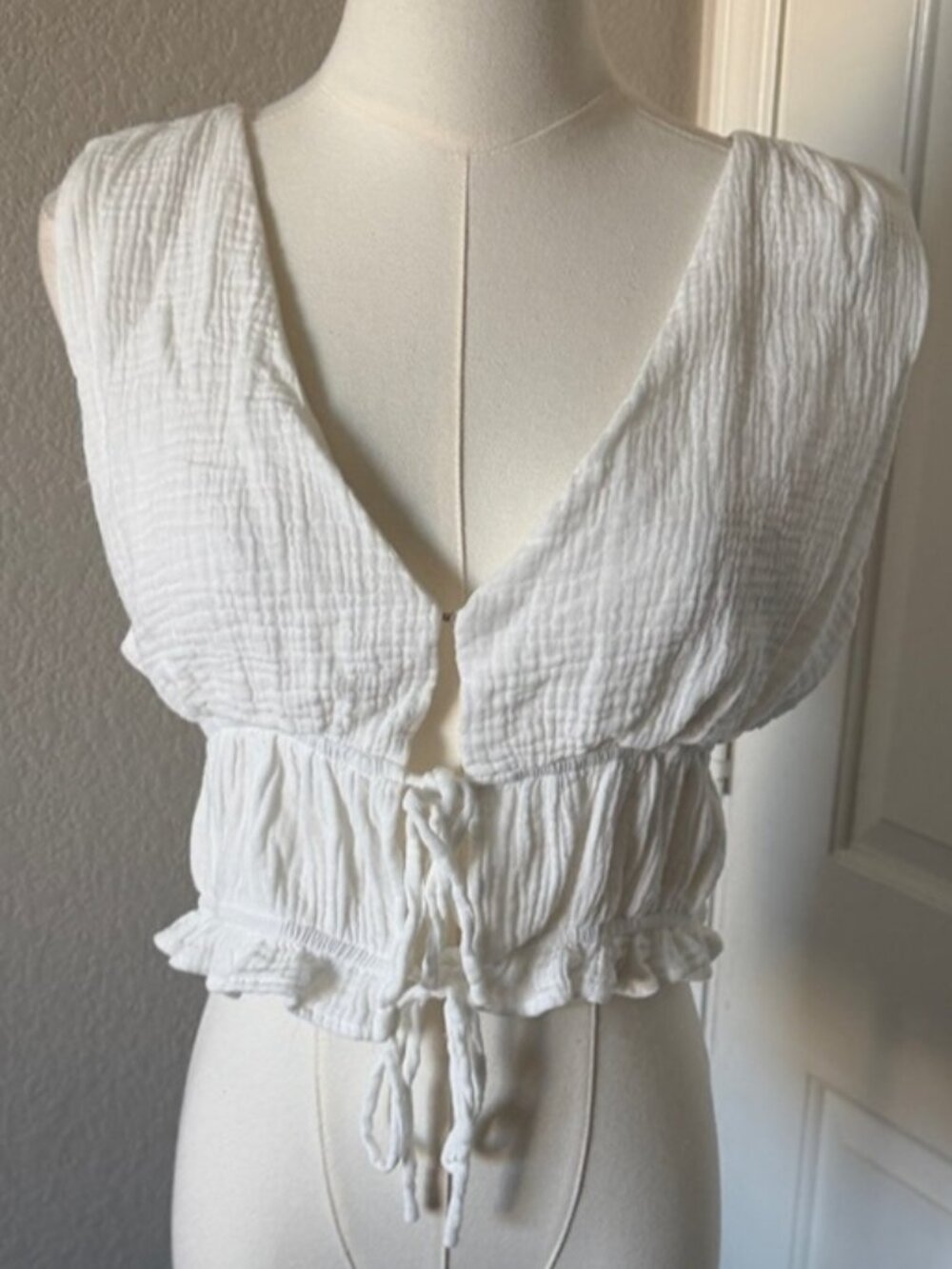 White V-Neck Tie-Front Sleeveless Crop Top